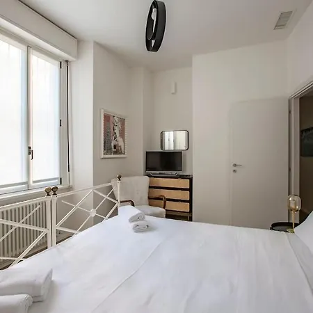 -art Gallery- Luxury Boutique In Center Of Apartmán