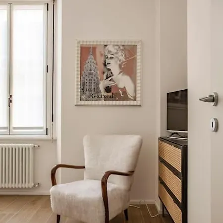 -art Gallery- Luxury Boutique In Center Of Апартаменты Комо